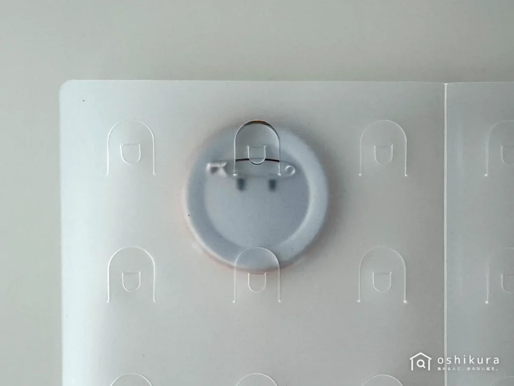 痛バ作成シートに缶バッジと取り付けた際の裏面